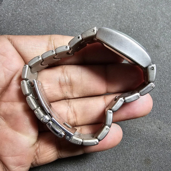 Charles Raymond Ladies Fashion Quartz Watch Silver Tone Working Y2k Style Watch - Picture 7 of 10